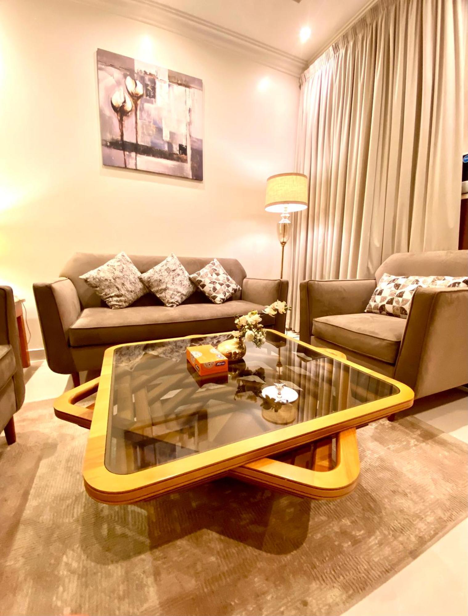 Al Joon Hotel Riaad Buitenkant foto