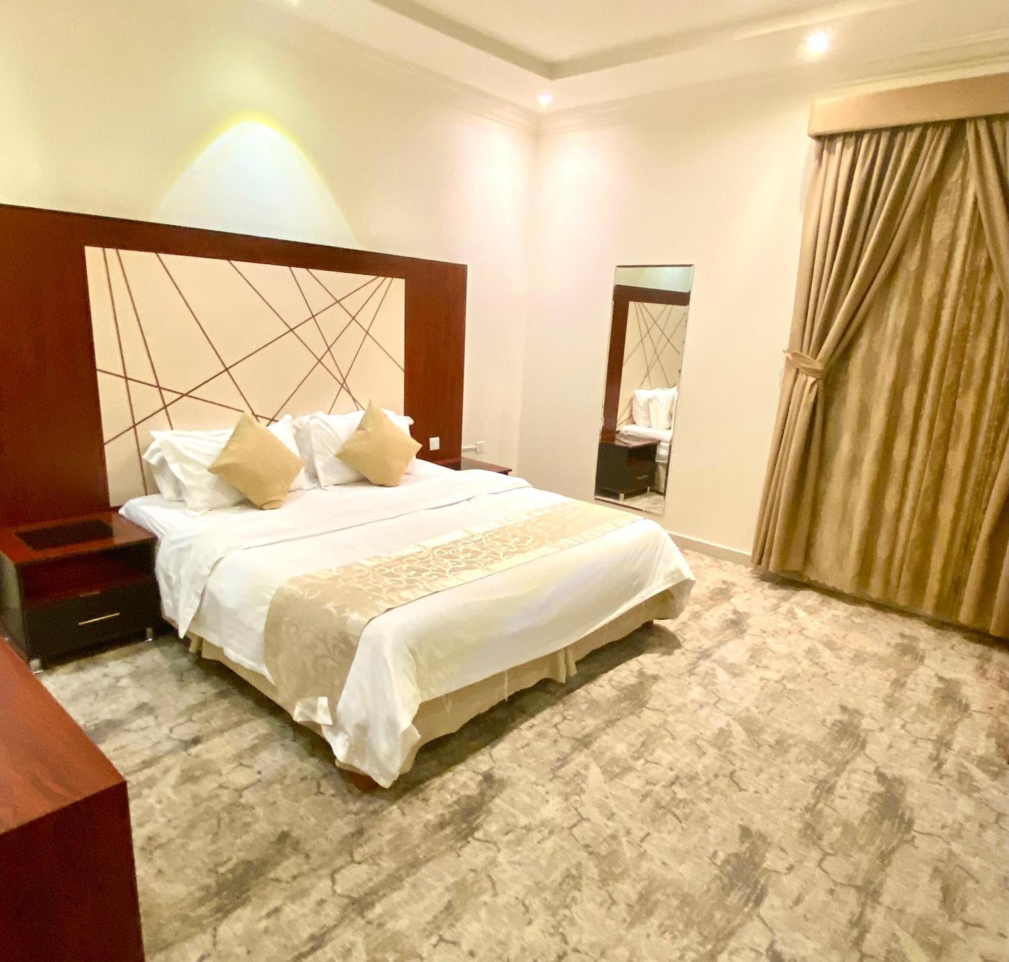 Al Joon Hotel Riaad Buitenkant foto