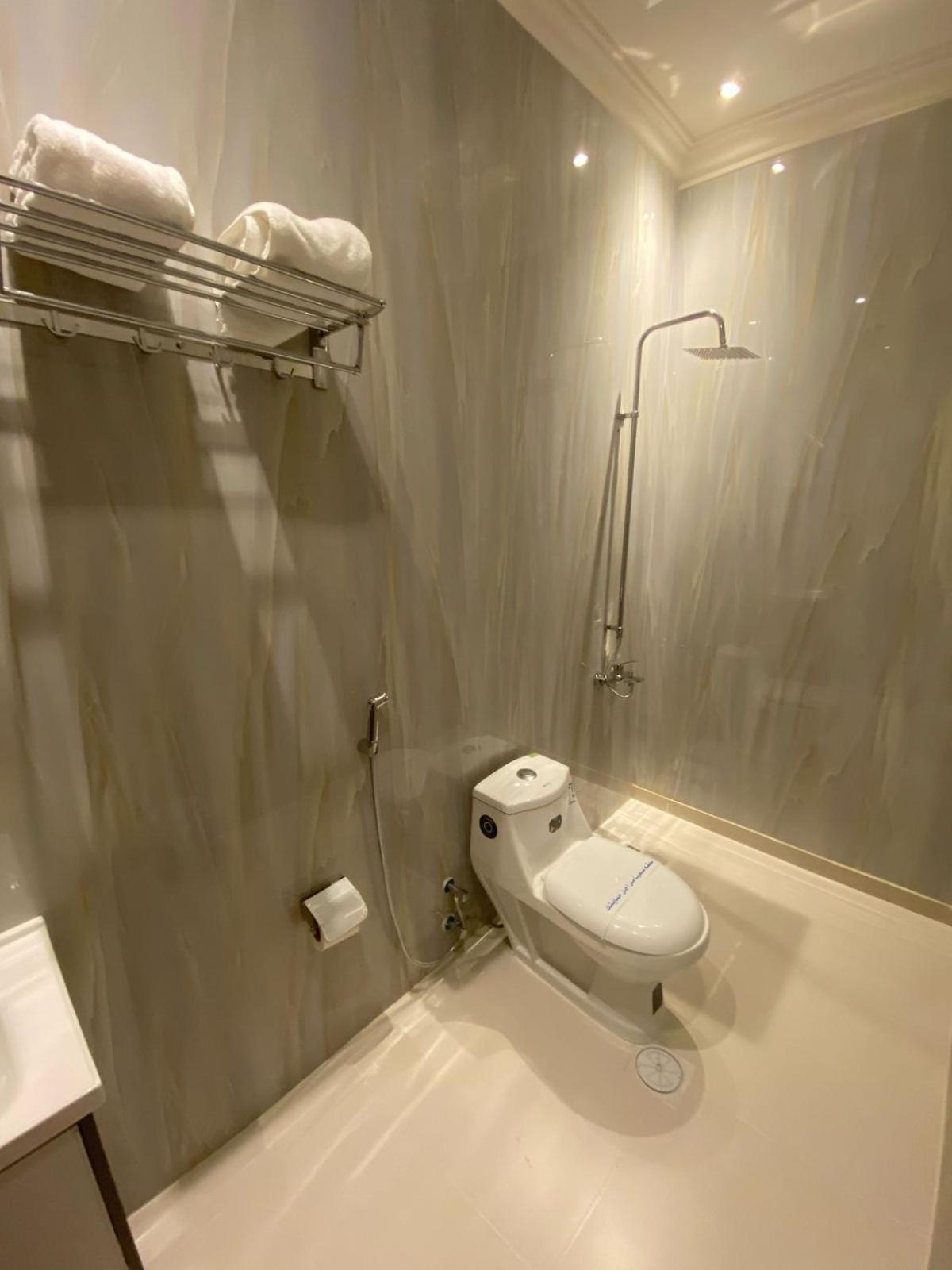 Al Joon Hotel Riaad Buitenkant foto